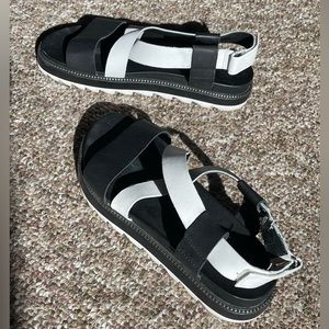 Sorel Black and White Sandals